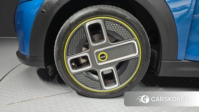 Mini Cooper Electric id 4950633 из Кореи 28