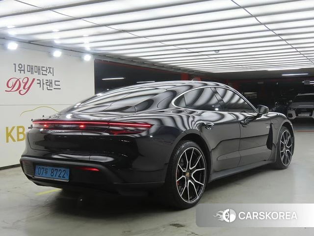 Porsche Taycan 2025 Черный из Кореи, фото 4