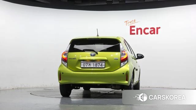 Toyota Prius C id 5014073 из Кореи 25