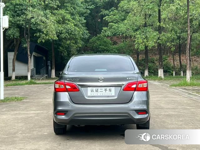 Nissan Sylphy 2024 Темно-серый из Китая, фото 4