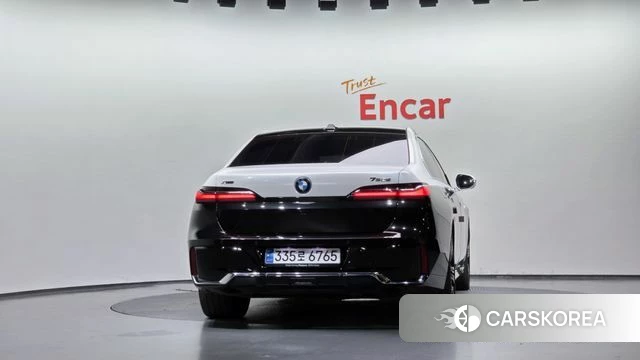 BMW 7 Series (G70) id 5045826 из Кореи 14