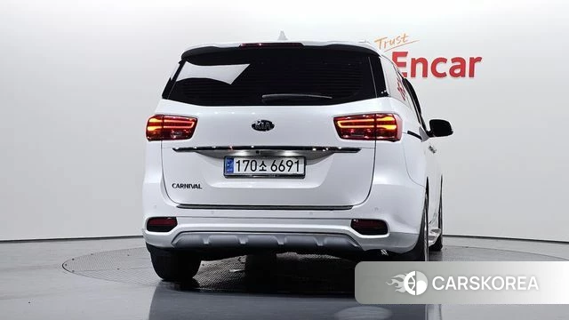 Kia The New Carnival id 4536273 из Кореи 14