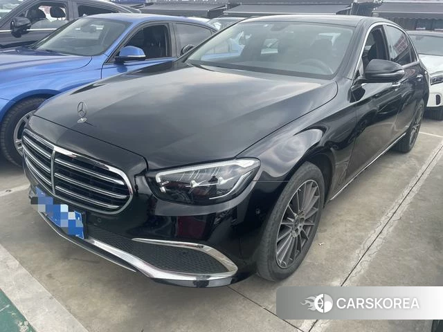 Mercedes-Benz E-Class 2023 Черный из Китая, фото 4