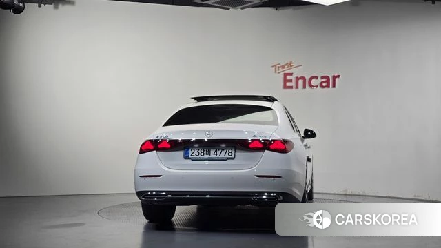 Mercedes-Benz E-Class W214 id 5045673 из Кореи 26
