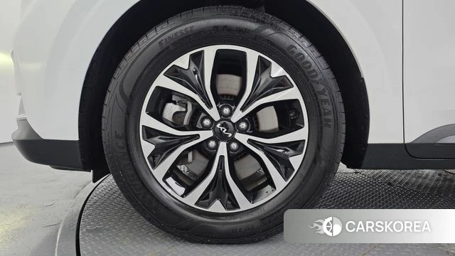 Kia Carnival 4th generation id 5012181 из Кореи 24