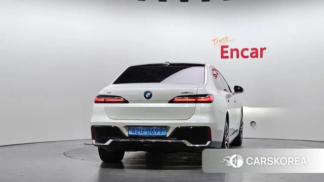 BMW i7 (G70) id 4554684 из Кореи 30