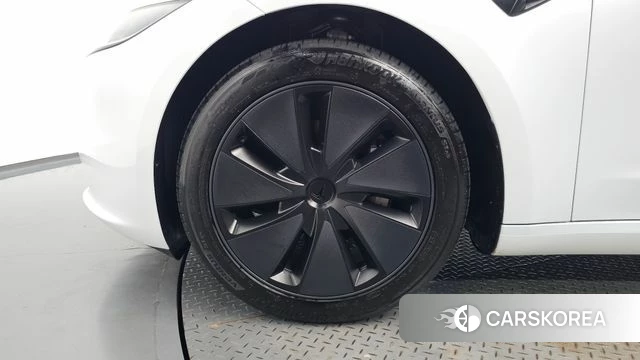 Tesla Model 3 id 5039268 из Кореи 31