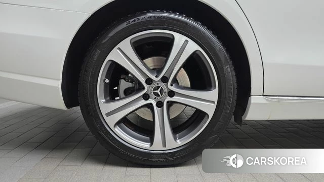 Mercedes-Benz E-Class W213 id 4918717 из Кореи 24