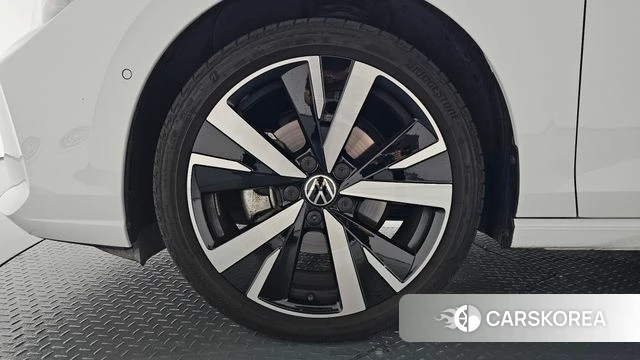 Volkswagen Golf 8th Generation id 4964404 из Кореи 33