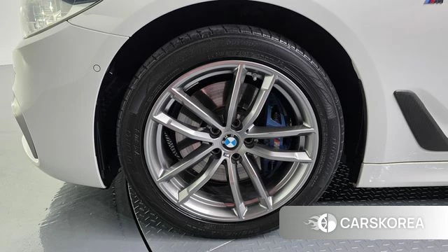 BMW 5 Series (G30) id 5014140 из Кореи 27