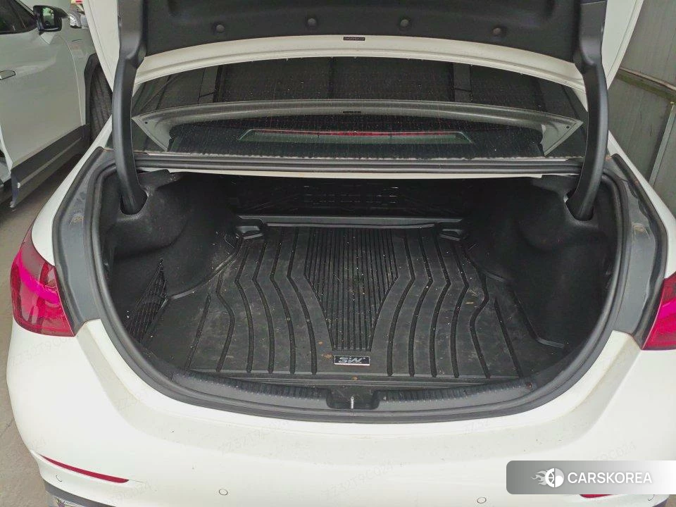Mercedes-Benz C-class 2023 Белый из Китая, фото 4