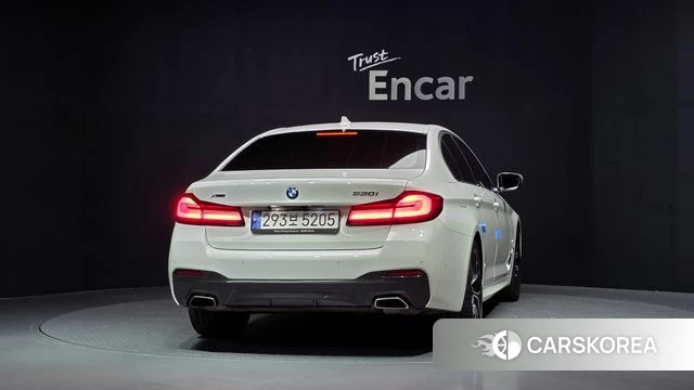 BMW 5 Series (G30) id 4986767 из Кореи 25