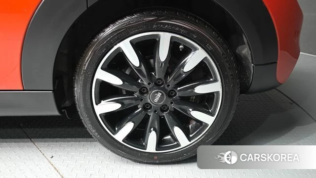 Mini Cooper S id 5047618 из Кореи 24