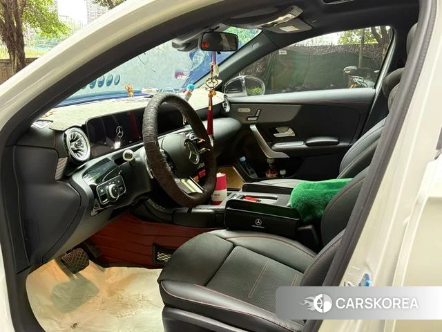 Mercedes-Benz A-Class 2024 Белый из Китая, фото 4