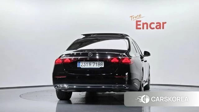Mercedes-Benz E-Class W214 id 4990649 из Кореи 29