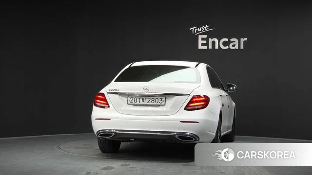 Mercedes-Benz E-Class W213 id 4982531 из Кореи 27