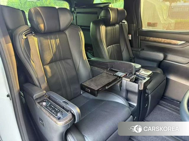 Toyota Vellfire 2021 Белый из Китая, фото 4
