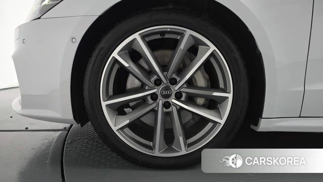 Audi A7 (4K) id 4936908 из Кореи 31