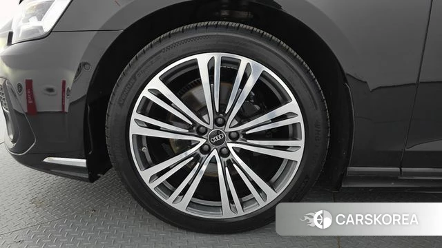Audi A8 (D5) id 4950910 из Кореи 32