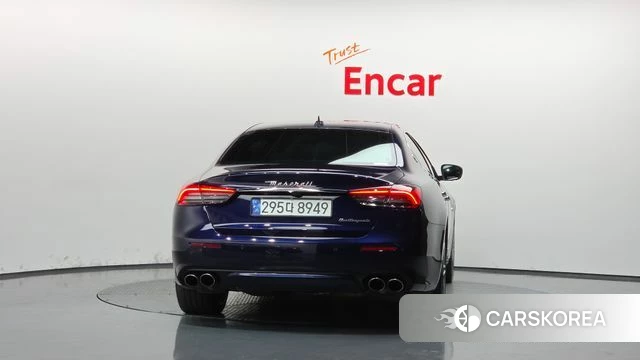 Maserati Quattroporte id 4993126 из Кореи 27