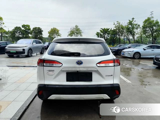 Toyota Corolla 2024 Белый из Китая, фото 4