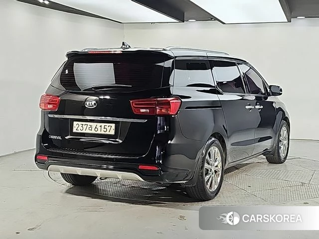 Kia The New Carnival id 5041937 из Кореи 12