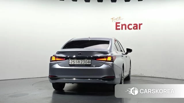 Lexus ES300h 7th generation id 5045982 из Кореи 32
