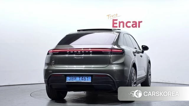 Porsche Makan EV id 4533159 из Кореи 14