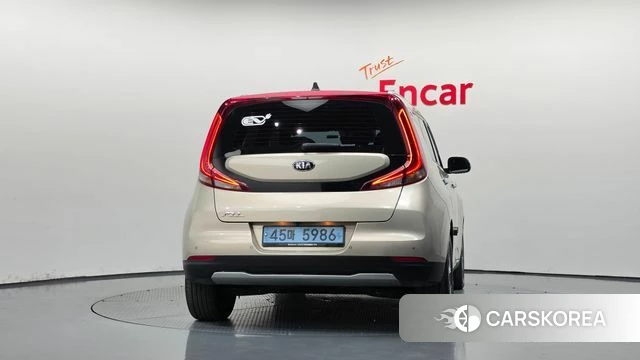 Kia Soul Booster EV id 5018686 из Кореи 14