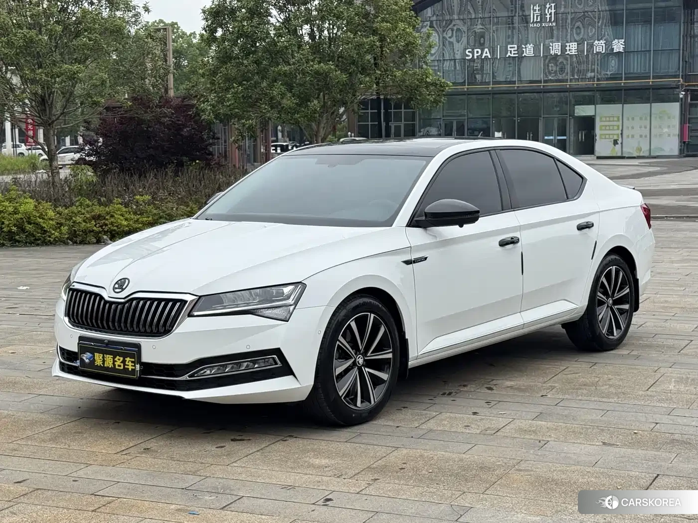 Skoda Superb 2024 Белый из Китая, фото 4