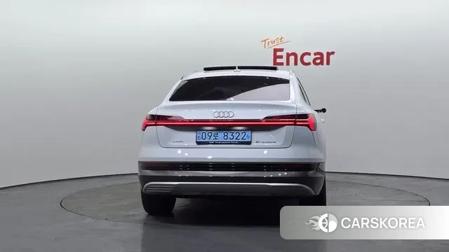 Audi e-Tron id 3702546 из Кореи 14