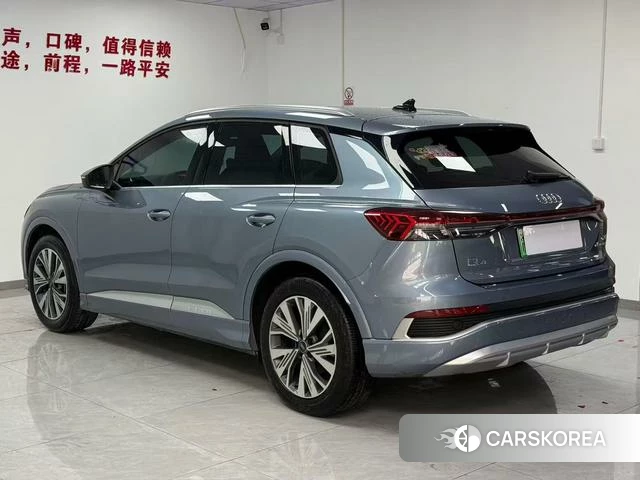Audi Q4 2022 Синий из Китая, фото 4
