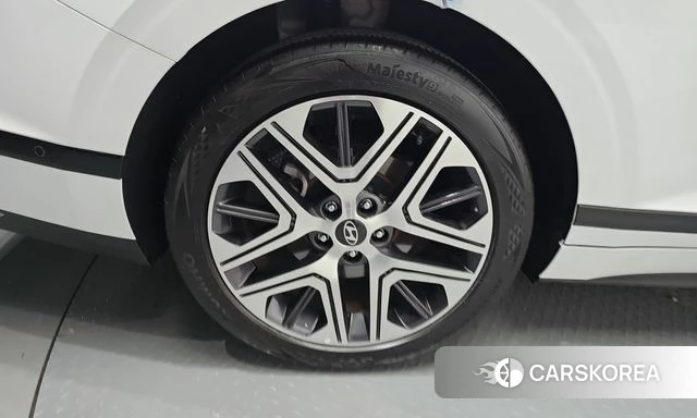 Hyundai Grandeur (GN7) id 4964788 из Кореи 24