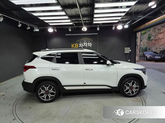 Kia Seltos id 5000696 из Кореи 14