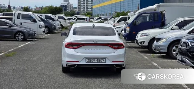 Hyundai Grandeur IG id 3024558 из Кореи 14
