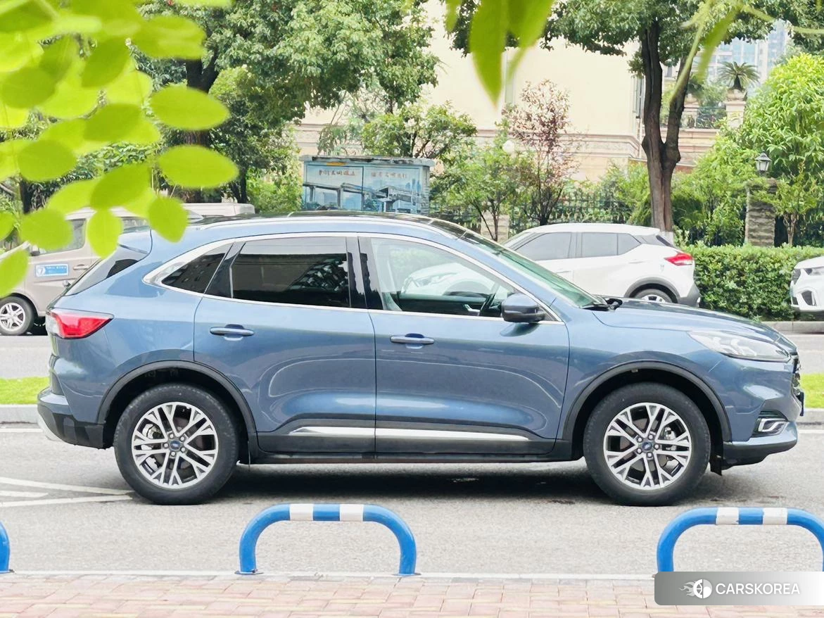 Ford Escape 2020 Синий из Китая, фото 6