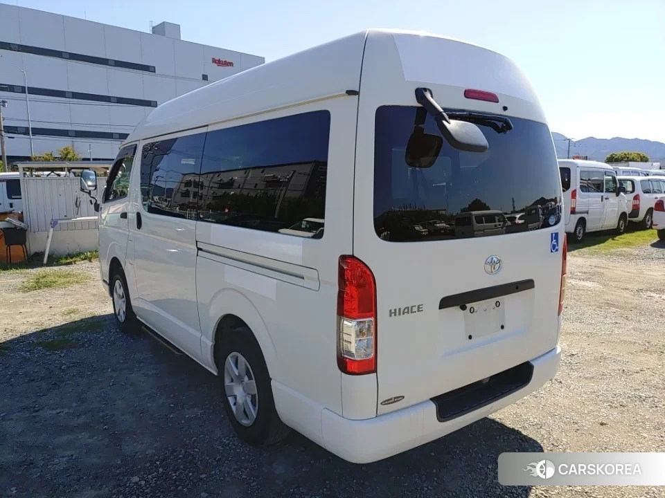 Toyota HiAce Van 2018 из Японии, фото 4