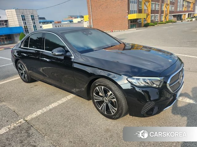 Mercedes-Benz E-Class W214 2025 Черный из Кореи, фото 4