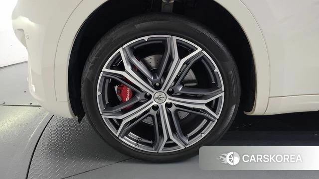 Maserati Levante id 4966827 из Кореи 29