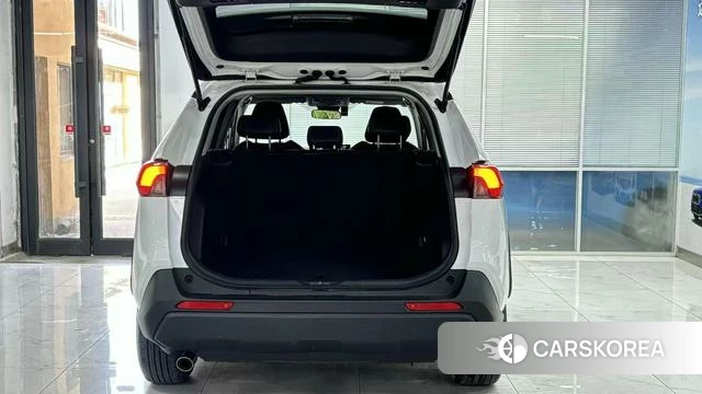 Toyota RAV4 2024 Белый из Китая, фото 5