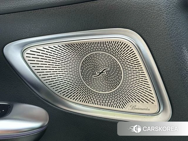 Mercedes-Benz C-class 2024 Белый из Китая, фото 5