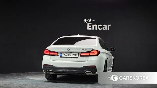 BMW 5 Series (G30) id 3415784 из Кореи 14