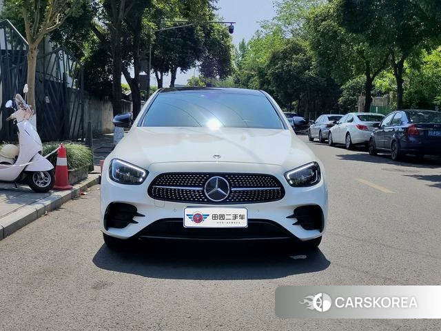 Mercedes-Benz E-Class 2023 Белый из Китая, фото 4