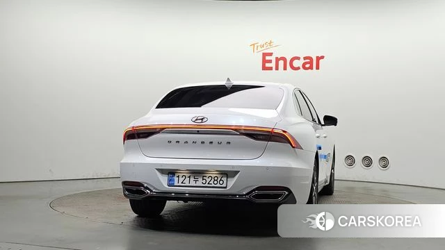 Hyundai The New Grandeur IG id 5047038 из Кореи 14