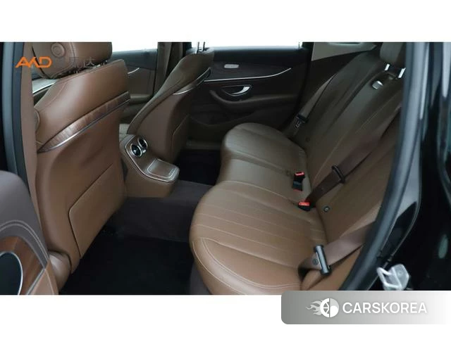 Mercedes-Benz E-Class 2021 Черный из Китая, фото 4