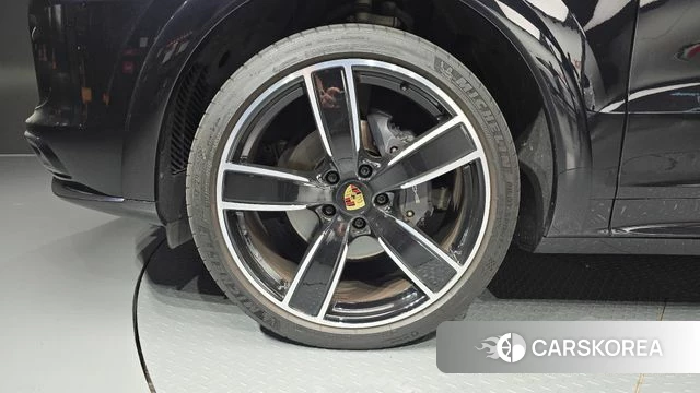 Porsche Cayenne (PO536) id 4987598 из Кореи 29