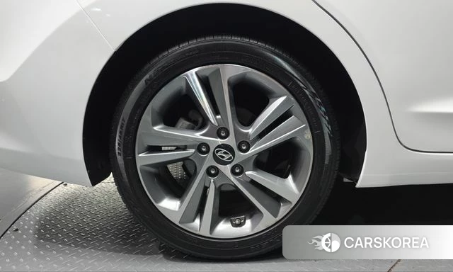 Hyundai Avante AD id 4998912 из Кореи 24
