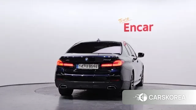 BMW 5 Series (G30) id 3567317 из Кореи 14