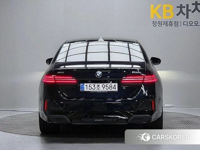 BMW 5 Series (G60) id 5015649 из Кореи 14
