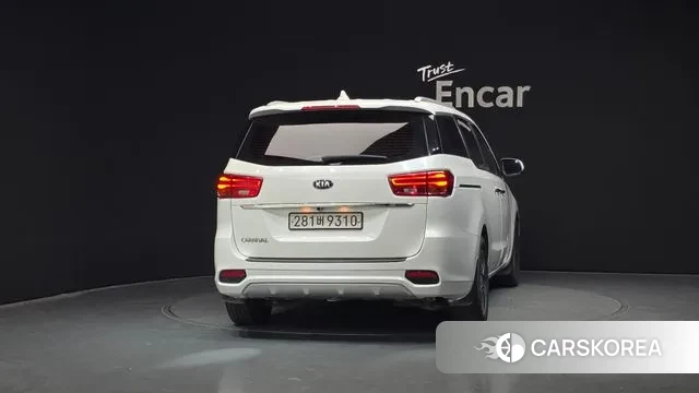 Kia The New Carnival id 3547377 из Кореи 14